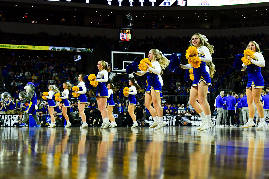 SDSU Cheer